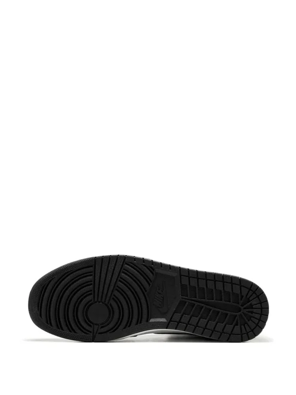 Air Jordan 1 Retro High OG Black/White - Image 4