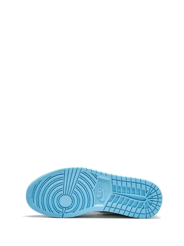 Air Jordan 1 High OG UNC Patent - Image 4