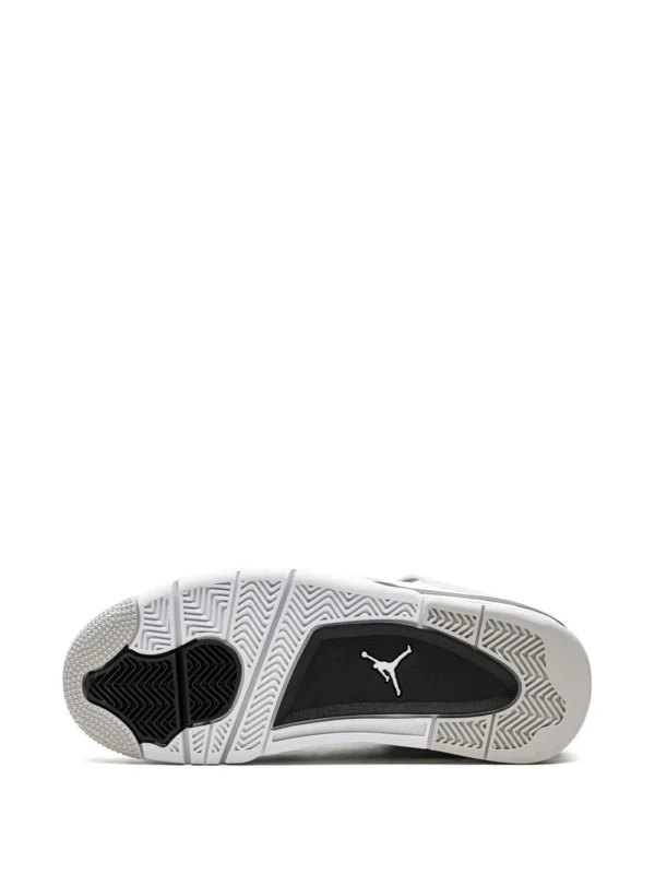 Air Jordan 4 Retro Military Black - Image 4