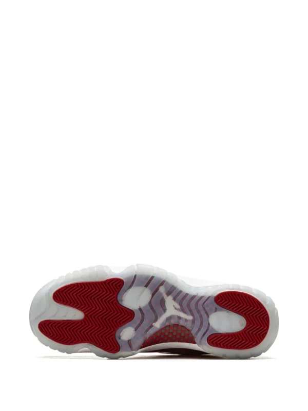 Air Jordan 11 Cherry - Image 4