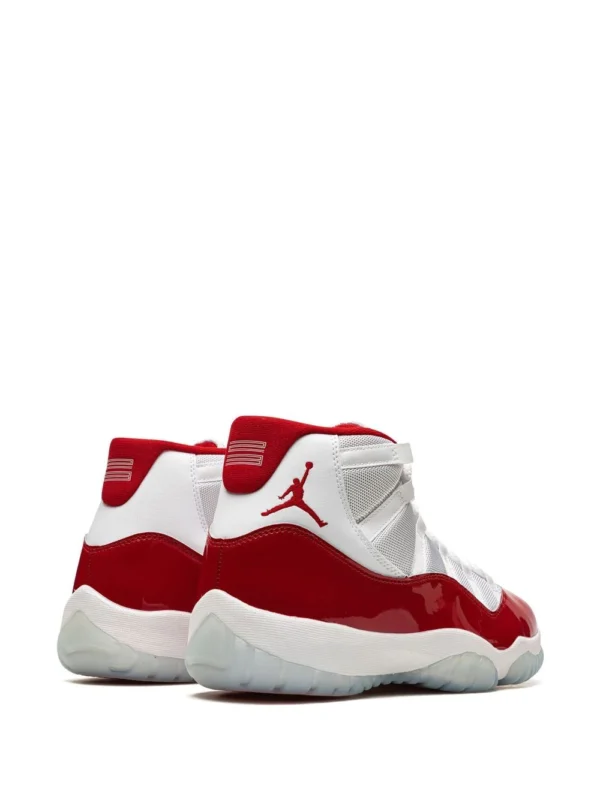 Air Jordan 11 Cherry - Image 3