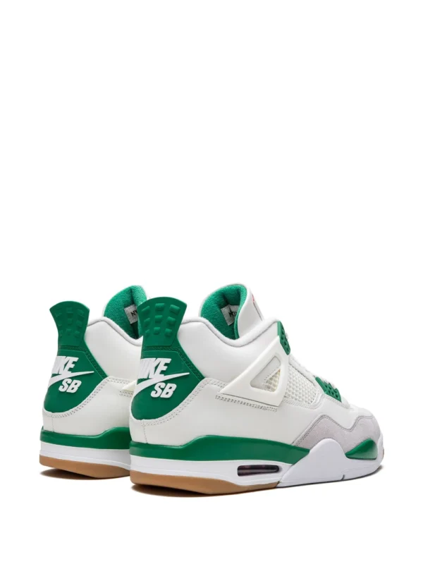 Air Jordan 4 SB Pine Green - Image 3